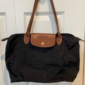 Longchamp Le Pliage Medium Shoulder Tote